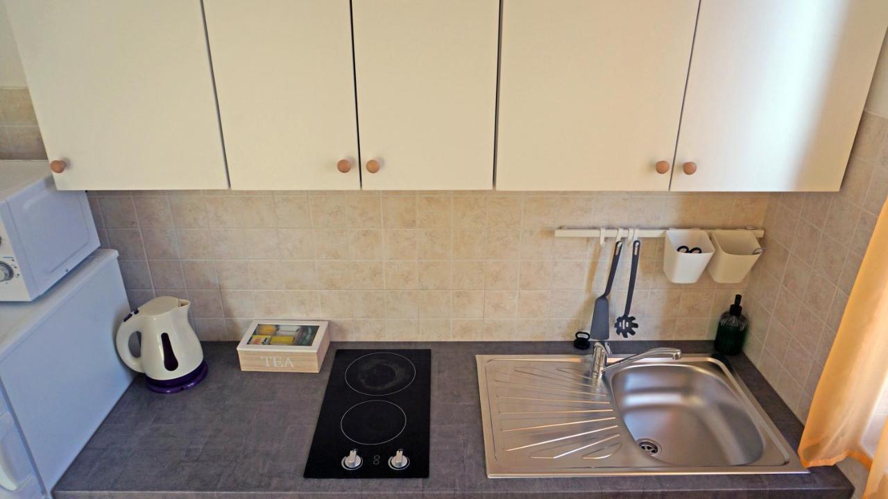 Studio Apartment Michelle - Intermezzo With Sea View Rabac Eksteriør bilde